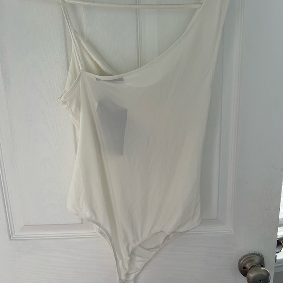 NWT white asymmetrical bodysuit super soft with double lined top and cowl neck - Picture 3 of 6